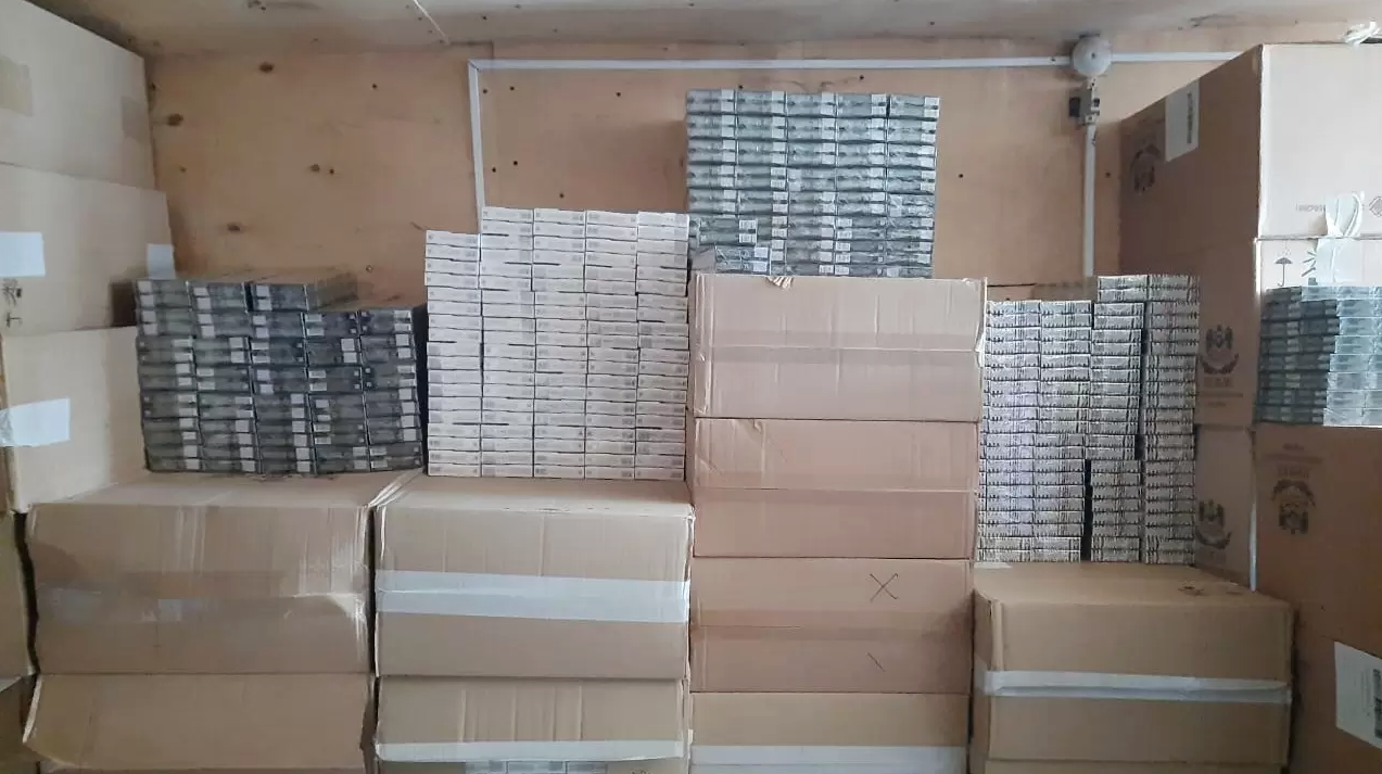 Тамбовская область: Полиция достала табак из подвала – фото