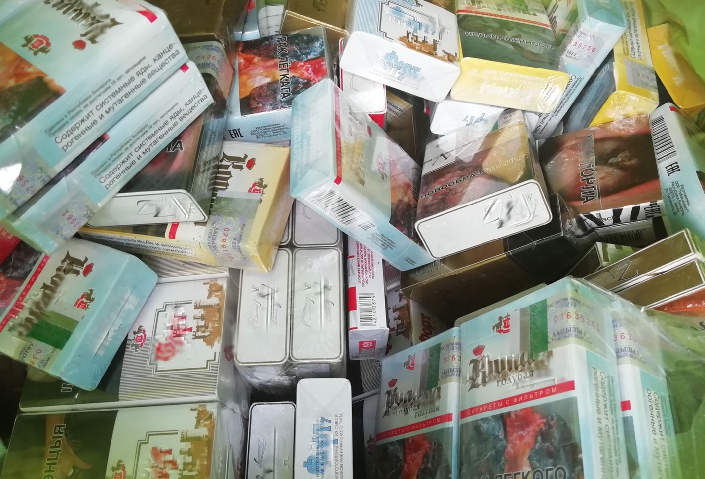 В Курганской области в суд направлено уголовное дело о незаконном обороте табачных изделий – фото